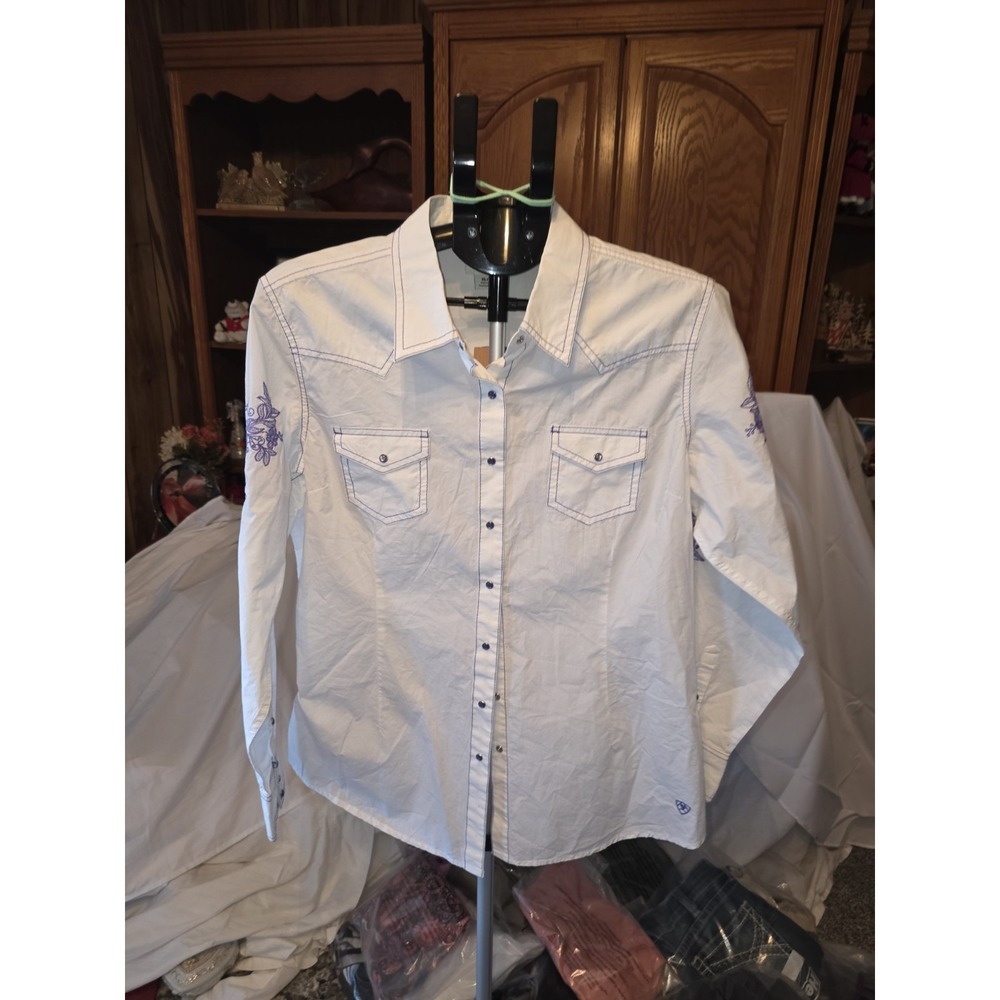 Ariat XL NWT Snap Front Womens Shirt 24" PTP, 28" Long. Western, Rodeo, Academia